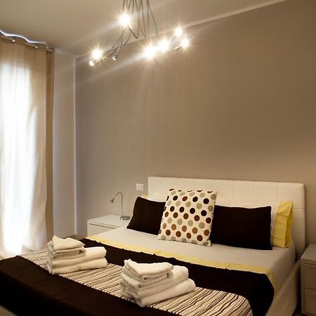 Apartamento Casa Mia Desenzano del Garda Exterior foto